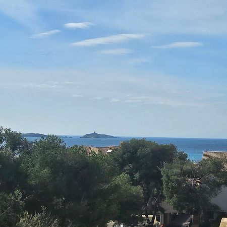 T2 climatisé domaine de la Coudoulière devant la plage, terrasse vue mer au milieu de la pinède au calme sans vis à vis dernier étage Six-Fours-les-Plages Quarto foto