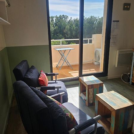 T2 climatisé domaine de la Coudoulière devant la plage, terrasse vue mer au milieu de la pinède au calme sans vis à vis dernier étage Six-Fours-les-Plages Exterior foto